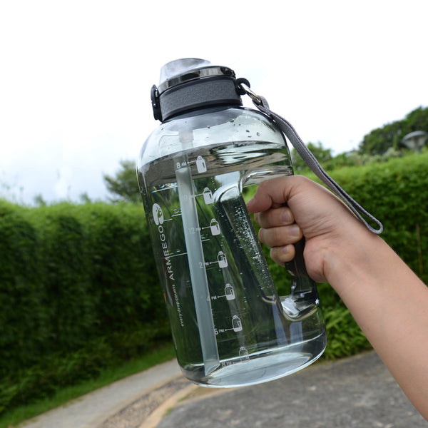 Familife Transparent Large Capacity Handheld Sports Drinking Water Bottle 2022 NEW